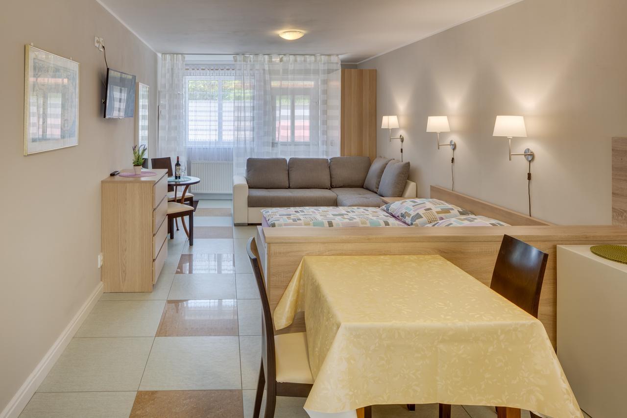Apartements Studio 964 Líbeznice 외부 사진